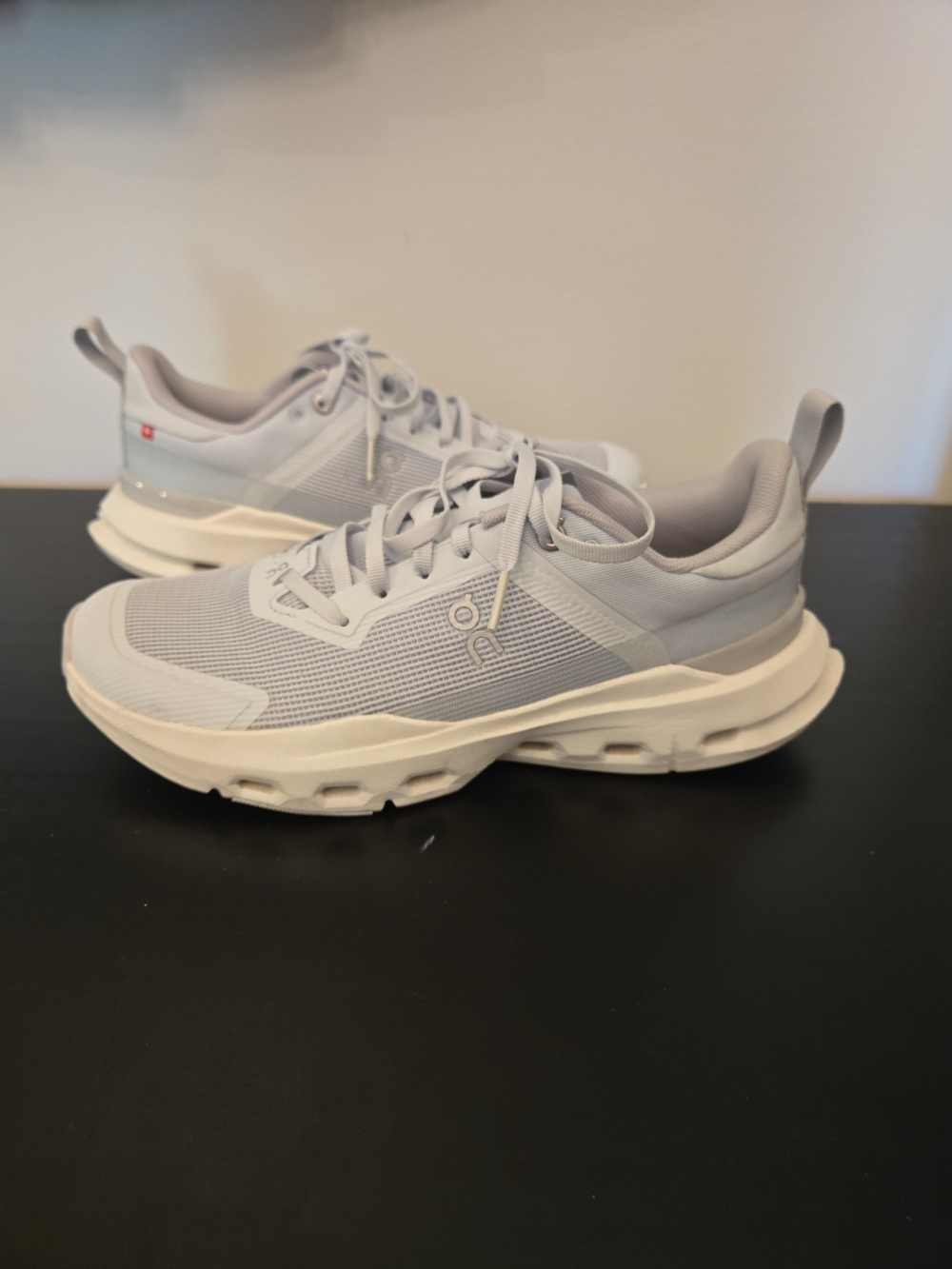 On Running Women's Light Grey and Off-White Athletic Sneakers Size 9